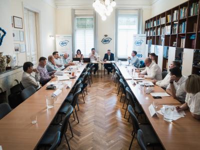 Összeültek az önkormányzati érdekképviseleti szerveztek. /Forrás: TÖOSZ/