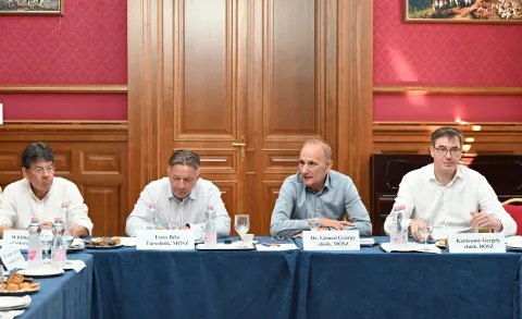 Egyeztettek az önkormányzati szövetségek