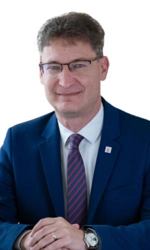 Dr. Cser-Palkovics András